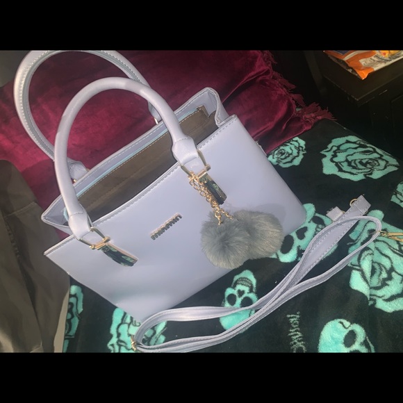 Purse - Picture 2 of 4